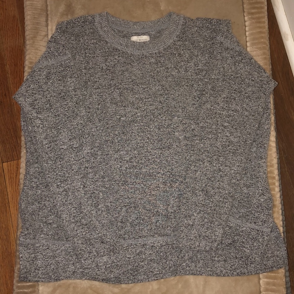 Lucky Brand Woman’s Sweater Size Large
